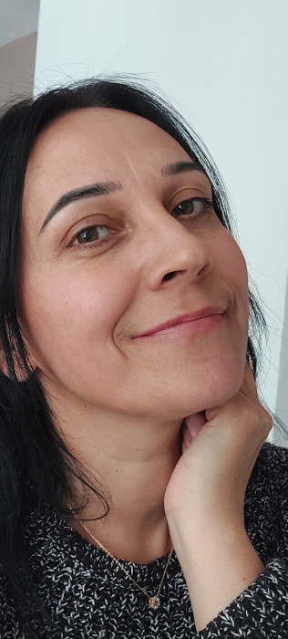 <span class='identity '><span class="identity__firstname">Hélène </span> <span class="identity__name">Hernandez</span> </span> Hélène Hernandez