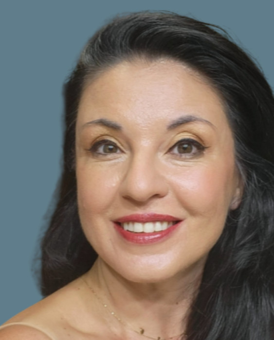<span class='identity '><span class="identity__username">Cris Motta</span></span> Cris Motta