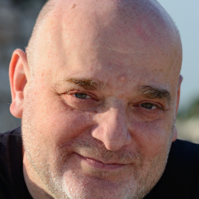 <span class='identity '><span class="identity__username">Carlos Bouza</span></span> Carlos Bouza
