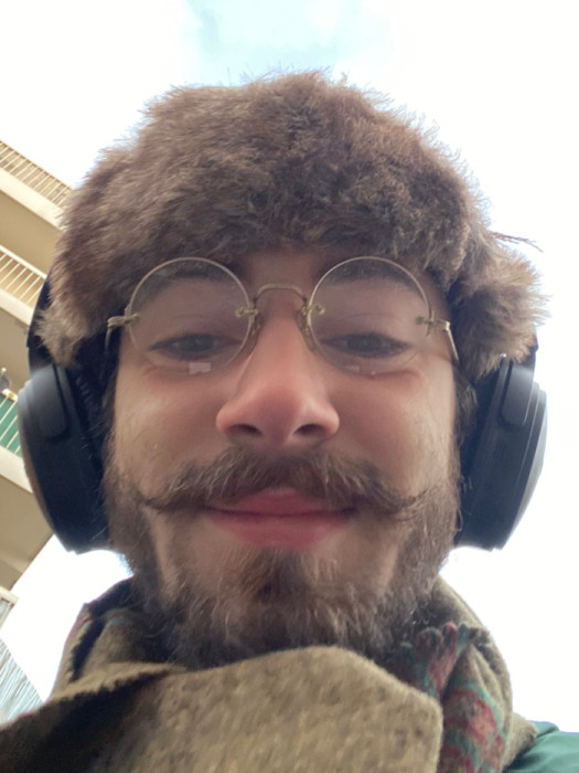 <span class='identity '><span class="identity__username">Gigi</span></span> Gigi