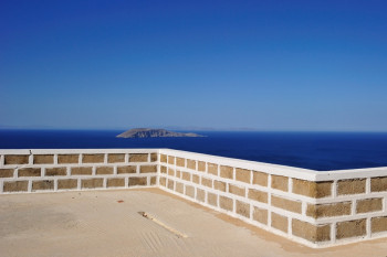 VUE SUR MER ÎLE DE SERIFOS En el sitio ARTactif