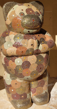 Obra contemporánea nombrada « ours en mosaïque-sculpture en mosaique », Hecho por NADEGE GESVRES