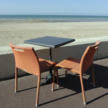 TABLE AVEC VUE En el sitio ARTactif