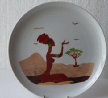 Obra contemporánea nombrada « Grande assiette : africain », Hecho por ATELIER MCD85