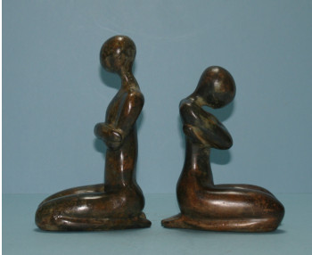 Obra contemporánea nombrada « homme et femme pose assise », Hecho por ISABELLE MOTTE