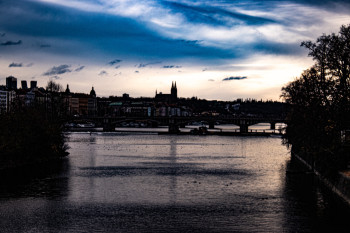 Obra contemporánea nombrada « Vue d'ensemble de Prague », Hecho por MARION BORELLE