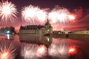 Obra contemporánea nombrada « Nuit de feu au château de Chantilly », Hecho por WHITE TIGER 60