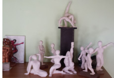 danse-serie-de-sculptures-autour-de-30-cm-terre-blanche-non-lissee-6000euros-lensemble-piece