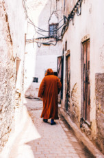 perdu-dans-une-ruelle